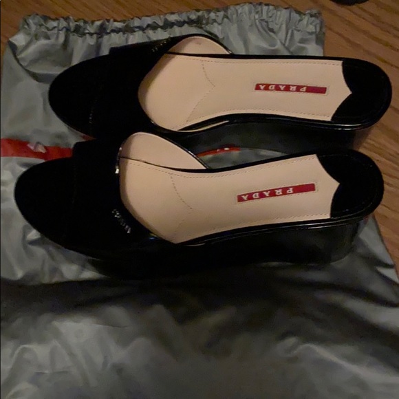 Prada patent leather sandals - Picture 5 of 7